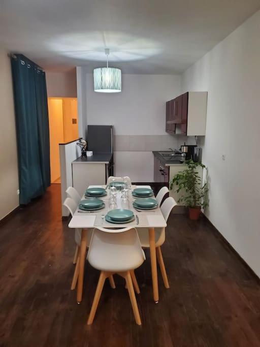Appartement Moderne En Ville Armentières المظهر الخارجي الصورة